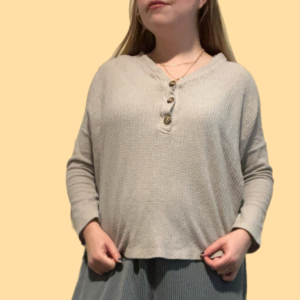 American Eagle Outfitters Light Gray Henley Sweater